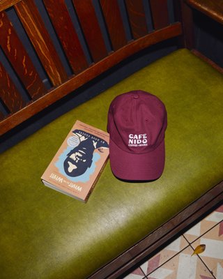 CAFE NIDO: Coffee & Books by null