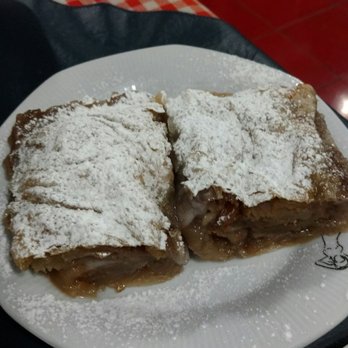 Dobar Tek - Strudel especial de manzana - Serbo Croatian Near Me - Buenos Aires, C