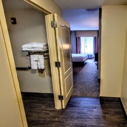 Comfort Suites East - Enterance to Handicap Suite