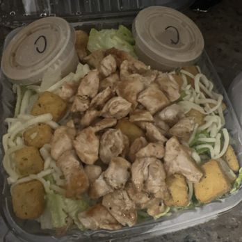 Bella’s 2.0 - Chicken Caesar Salad - Pizza Near Me - Reading, Pennsylvania