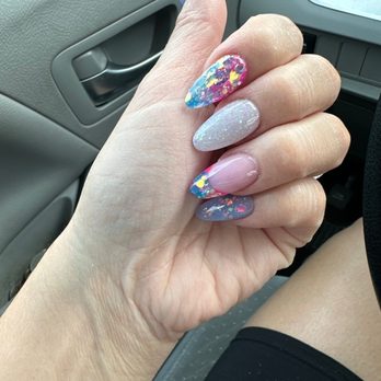 Custom Nails - Nail Salons Near Me - Pearland, Texas