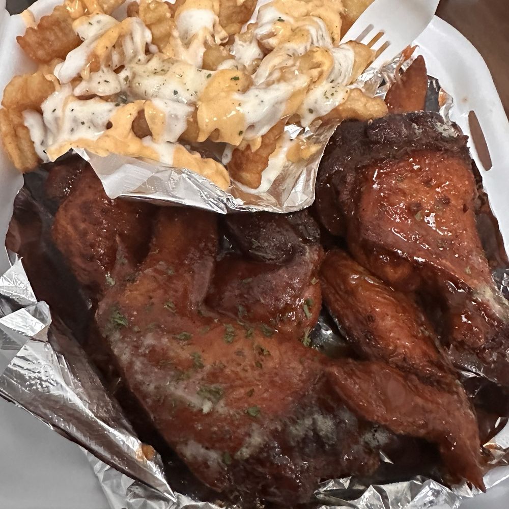 Fantasy Tacos - 6 whole buffalo wings and cajun ranch sauce $13 - Tacos Near Me - Gretna, Louisiana Fantasy Tacos - 6 whole buffalo wings and cajun ranch sauce $13 - Tacos Near Me - Gretna, Louisiana
