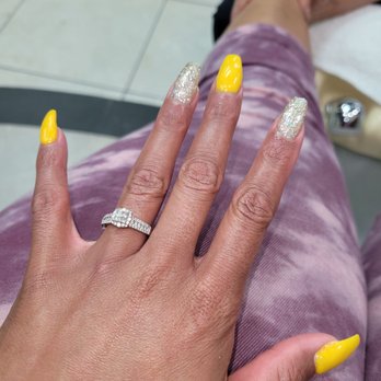 Red Persimmon Nails & Spa - Just got my fill ... these are my nails. My nail tech is Tracy. Been coming here for 10 years now. - Nail Salons Near Me - Compton, California Red Persimmon Nails & Spa - Just got my fill ... these are my nails. My nail tech is Tracy. Been coming here for 10 years now. - Nail Salons Near Me - Compton, California