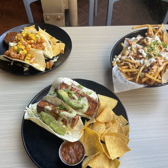 Down the Hatch Maui - Seared Ahi Tacos, Lava Lava Shrimp Tacos, and Mermaid Fries - Seafood Near Me - Lahaina, Hawaii
