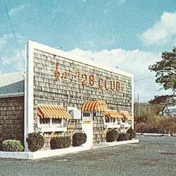 Jack's 28 Club - The awnings are green now