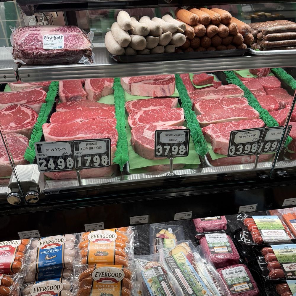 Roberts Market - Meat Department - Grocery Near Me - Woodside, California Roberts Market - Meat Department - Grocery Near Me - Woodside, California
