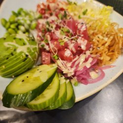 Hendricks Resto-Lounge - Poke bowl