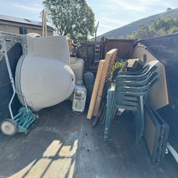 Junk-N-All Hauling - My junk piled in Manny's trailer - Junk Removal & Hauling Near Me Junk-N-All Hauling - My junk piled in Manny's trailer - Junk Removal & Hauling Near Me