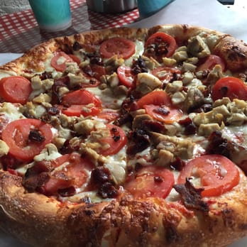 Dino's Pizza - A chicken, bacon and fresh tomato pizza - Pizza Near Me - Burbank, California Dino's Pizza - A chicken, bacon and fresh tomato pizza - Pizza Near Me - Burbank, California