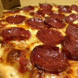 Monicas Pizza - Tasty pepperoni pizza