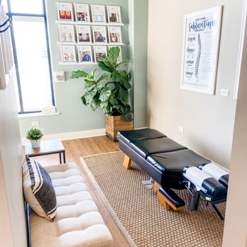Hanson Family Chiropractic - Our adjusting rooms are filled with sunshine. Get inspired by our wall of success stories! - Chiropractors Near Me - Batavia, Illinois Hanson Family Chiropractic - Our adjusting rooms are filled with sunshine. Get inspired by our wall of success stories! - Chiropractors Near Me - Batavia, Illinois