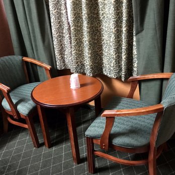 New Corral Motel - Somewhat small table for two - Hotels Near Me - Victorville, California