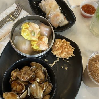 Kim Son - Assortment of items: mussels, dim sum - Vietnamese Near Me - Houston, Texas Kim Son - Assortment of items: mussels, dim sum - Vietnamese Near Me - Houston, Texas