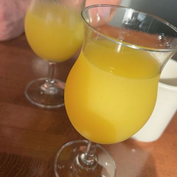 Lakeshore Lodge - Restaurants Near Me - Lakeside, Oregon Lakeshore Lodge - Restaurants Near Me - Lakeside, Oregon