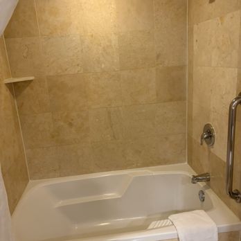 Treasure Island - Clean bathroom - Hotels Near Me - Las Vegas, Nevada Treasure Island - Clean bathroom - Hotels Near Me - Las Vegas, Nevada