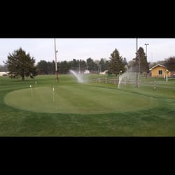Dips & Dogs - The golf course attached to Dips & Dogs