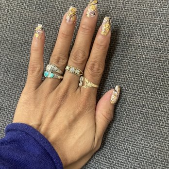 Rose Nail Salon - Turn Karol switched it and started to experiment on me. Can never mind that. The girl is talented. - Nail Salons Near Me - Upper Darby, Pennsylvania