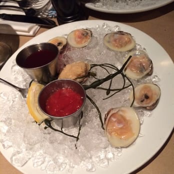 Scarlet Oak Tavern - Cherrystones but I swear they were littlenecks - New American Near Me - Hingham, Massachusetts