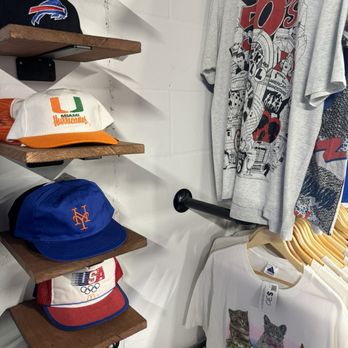 Funks Vintage - Variety of merch! - Used, Vintage & Consignment Near Me - Orlando, Florida Funks Vintage - Variety of merch! - Used, Vintage & Consignment Near Me - Orlando, Florida