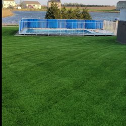 Rovak Turf - Fertilization and weed control