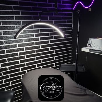 The Complexion Hour - Spray Tanning Near Me - Reseda, California The Complexion Hour - Spray Tanning Near Me - Reseda, California