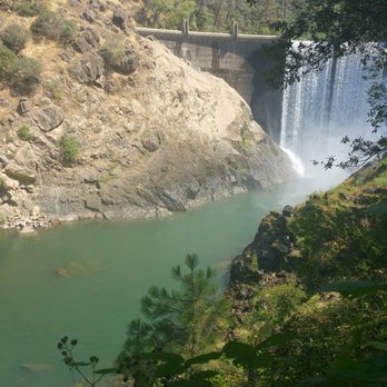 Lake Clementine - Damn of lake Clementine - Lakes Near Me - Auburn, California