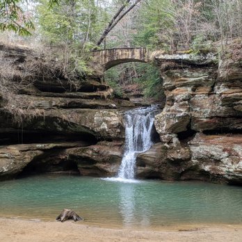 Hocking Hills State Park - Upper falls - Hiking Near Me - Logan, Ohio