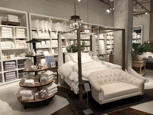 Pottery Barn by null