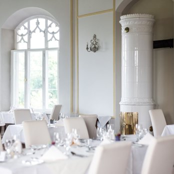 Hotel Schloss Gamehl - Restaurant - Hotels Near Me - Benz, MV Hotel Schloss Gamehl - Restaurant - Hotels Near Me - Benz, MV