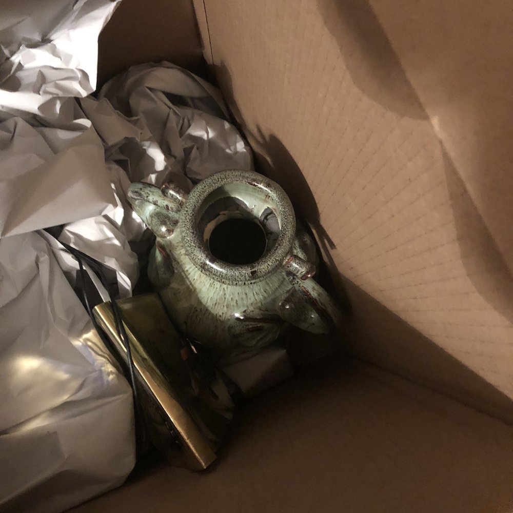 Cube Moving and Storage - Vase with no padding paper - Movers Near Me - San Diego, California