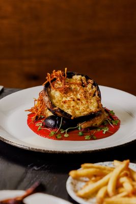 The Victor Restaurant and Bar by null