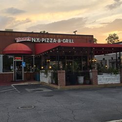 Vinny's NY Pizza & Grill - Outdoor dining is a available