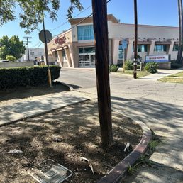 Outside of Walgreens with unprofessional staff. Unfortunately Outside of Walgreens with unprofessional staff. Unfortunately