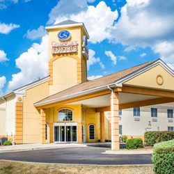 Comfort Suites