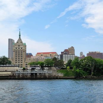 Dutch Apple Cruises & Tours - Boat Charters Near Me - Albany, New York
