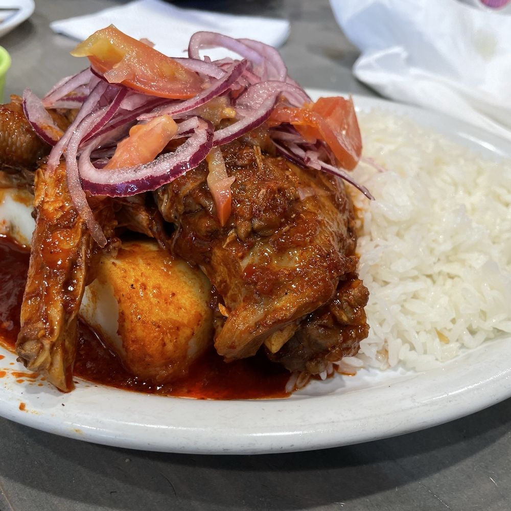 Pao's Pastries & Cafe - Picante de pollo - Cafes Near Me - Van Nuys, California Pao's Pastries & Cafe - Picante de pollo - Cafes Near Me - Van Nuys, California
