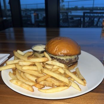 Chemin A La Mer - Cheeseburger and fries - French Near Me - New Orleans, Louisiana