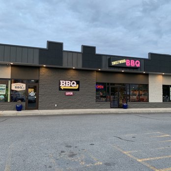 Sweetwood BBQ - Outside - Barbeque Near Me - Wenatchee, Washington