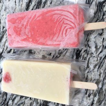 La Nueva Michoacana - Strawberries & cream - Ice Cream & Frozen Yogurt Near Me - Bakersfield, California