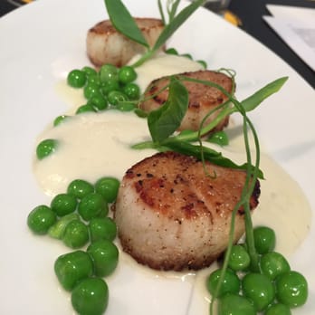 Fishing With Dynamite - Diver scallops, fresh and perfectly seared - Seafood Near Me - Manhattan Beach, California