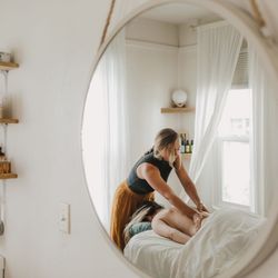 Beauty Poet - Integrative massage including many different techniques customized to your needs