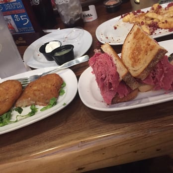 Slyman's Restaurant  - American Near Me - Cleveland, Ohio