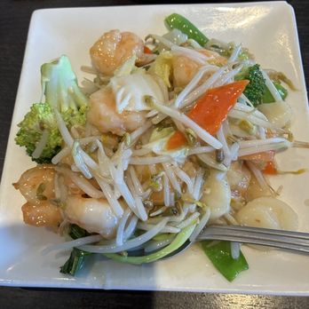 Golden China Restaurant - The 38. Shrimp With a variety of vegetables. Delicious and plenty of shrimp. The access do good. - Chinese Near Me - South Pasadena, California Golden China Restaurant - The 38. Shrimp With a variety of vegetables. Delicious and plenty of shrimp. The access do good. - Chinese Near Me - South Pasadena, California