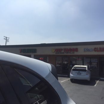 VIP Tacos - Just a quick view from the exterior, it's located next to the 7-Eleven on the corner of Lincoln and Rio Vista Street - Tacos Near Me - Anaheim, California VIP Tacos - Just a quick view from the exterior, it's located next to the 7-Eleven on the corner of Lincoln and Rio Vista Street - Tacos Near Me - Anaheim, California