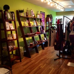 Super cute shop with lots of yoga goodies! Super cute shop with lots of yoga goodies!
