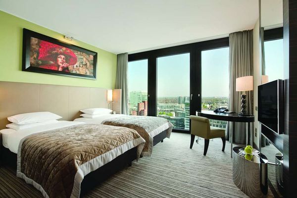 Hyatt Regency Dusseldorf by null