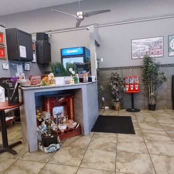 Pho 75-2 Oriental Restaurant - Inside - Vietnamese Near Me - Fresno, California