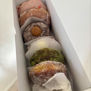 I'm donut ? - Box Set A. - Donuts Near Me - New York, New York I'm donut ? - Box Set A. - Donuts Near Me - New York, New York