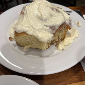 The Biscuit Basket - Cinnamon roll - Southern Near Me - Modesto, California The Biscuit Basket - Cinnamon roll - Southern Near Me - Modesto, California