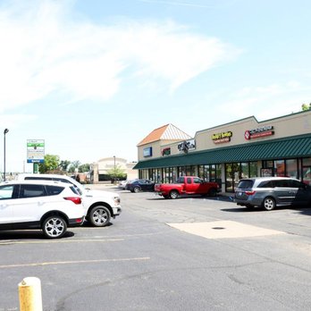 Hungry Howie's Pizza - Easy parking on site - Pizza Near Me - Angola, Indiana Hungry Howie's Pizza - Easy parking on site - Pizza Near Me - Angola, Indiana